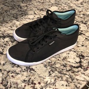 Reebok size 10 studio shoes